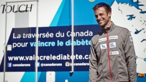 Sébastien Sasseville lors de sa traversée du Canada à la course