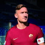 Francesco Totti présente un maillot Nike inédit