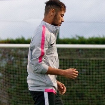 Neymar : Nike lui offre des crampons couleur diamant