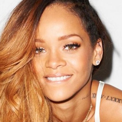 Rihanna : sa collection de tatouages éphémères avec Jacquie Aiche