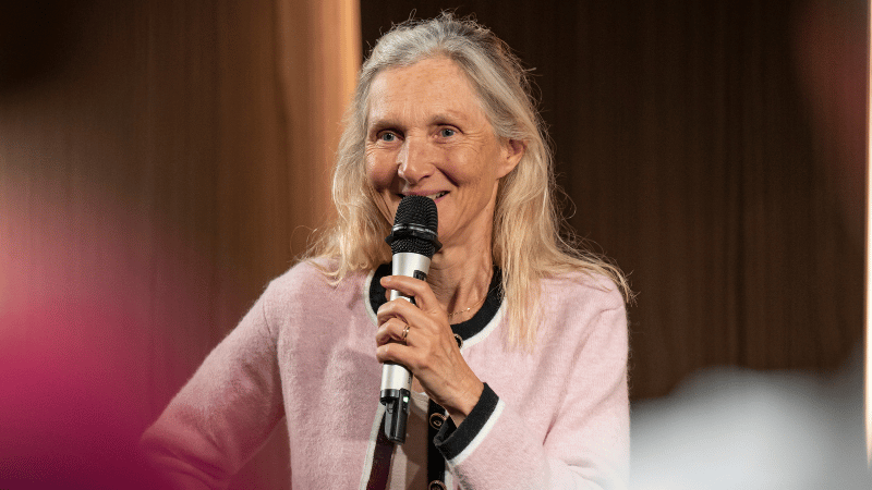 Conférence de Clara GAYMARD ©Simone & Nelson / Benoit Diacre