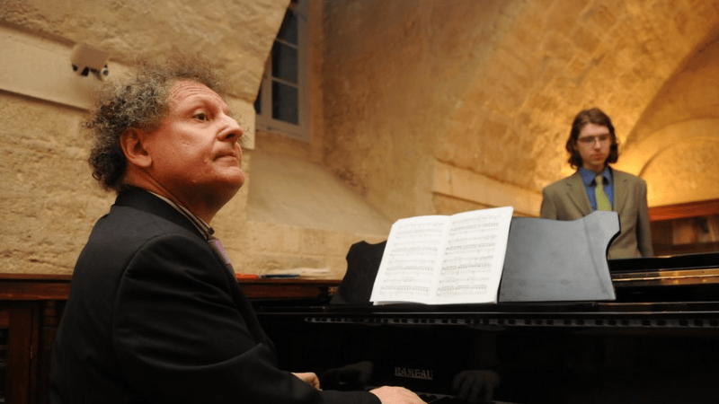 Hugues REINER en représentation