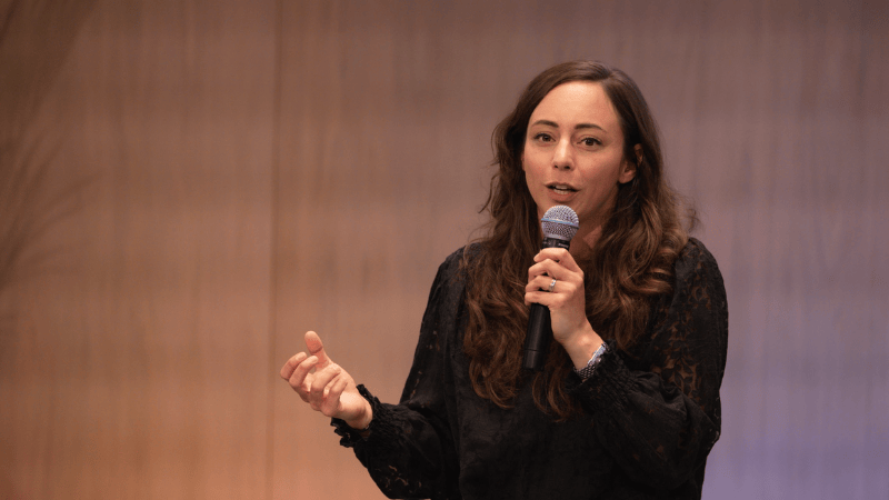 Prise de parole de Nina MÉTAYER