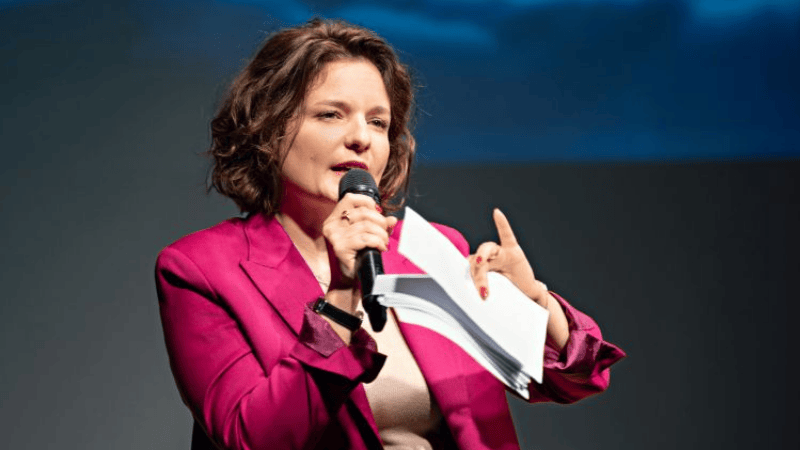 Prise de parole de Julie DAVICO-PAHIN