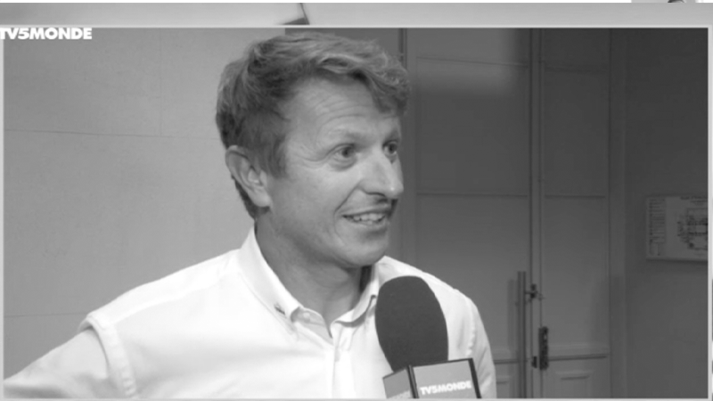 Intervention de Jean-Pierre DICK pour Vendée globe ©Vendée globe