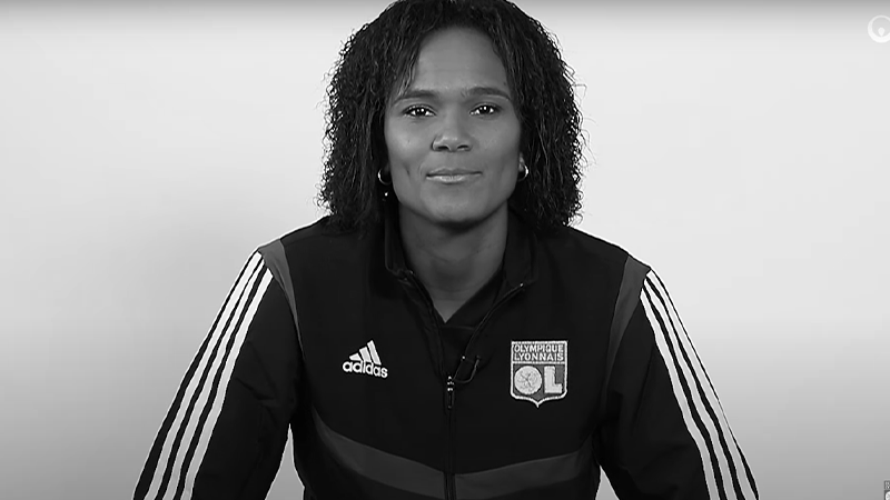 Intervention de Wendie RENARD pour l'OL ©OL