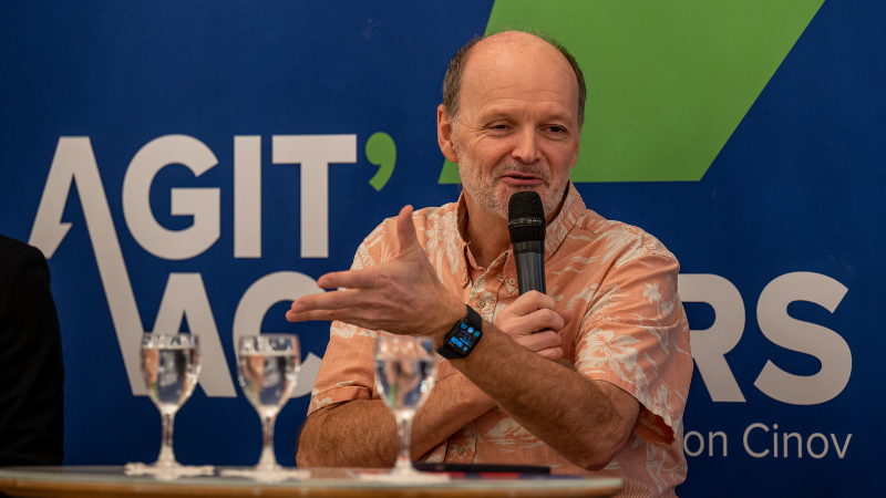 Intervention de Luc JULIA à une conférence