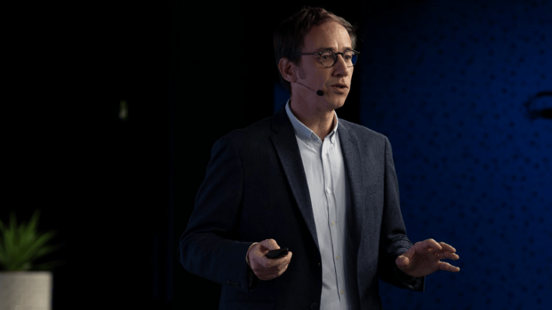 Prise de parole de Arnaud CARÉ