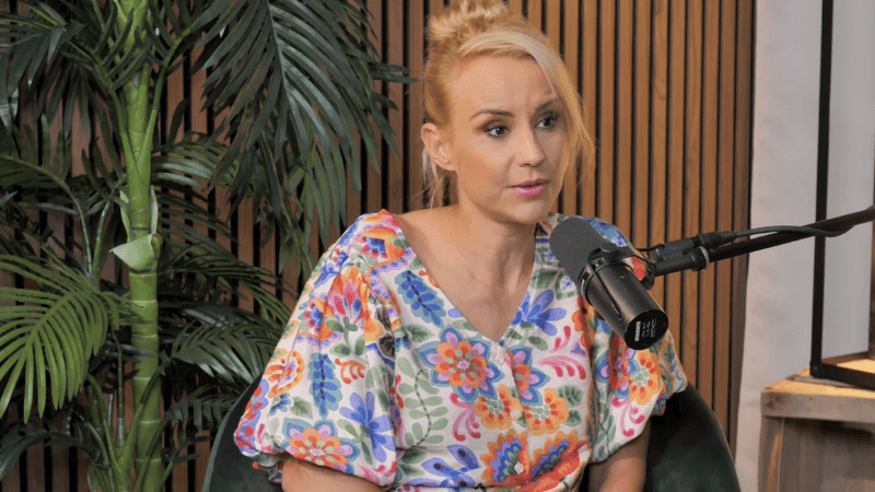 Entretien filmé avec Élodie GOSSUIN