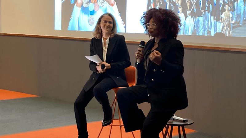 Conférence de Laura FLESSEL auprès de l'entreprise MAYOLY ©Simone & Nelson