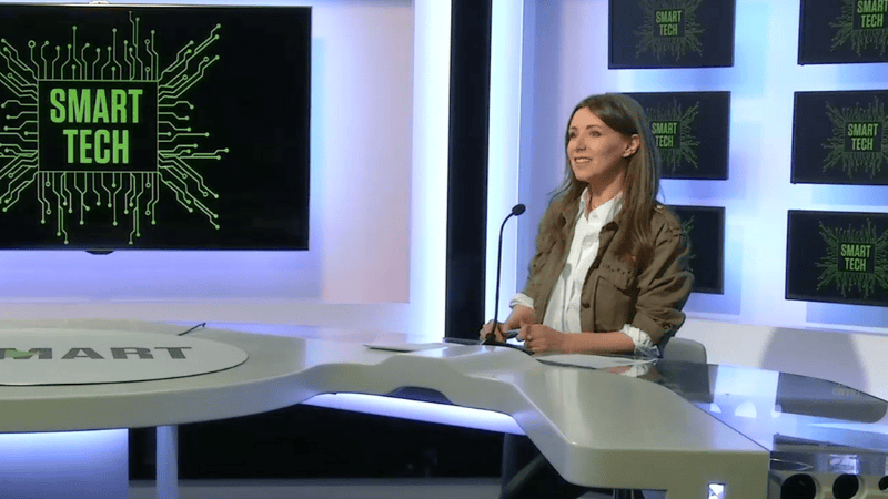 Delphine SABATTIER sur un plateau télévisé
