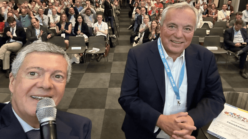 Jean-Claude DUROUSSEAUD anime un congrès organisé par la FNMR ©Linkedin/Jean-Claude DUROUSSEAUD