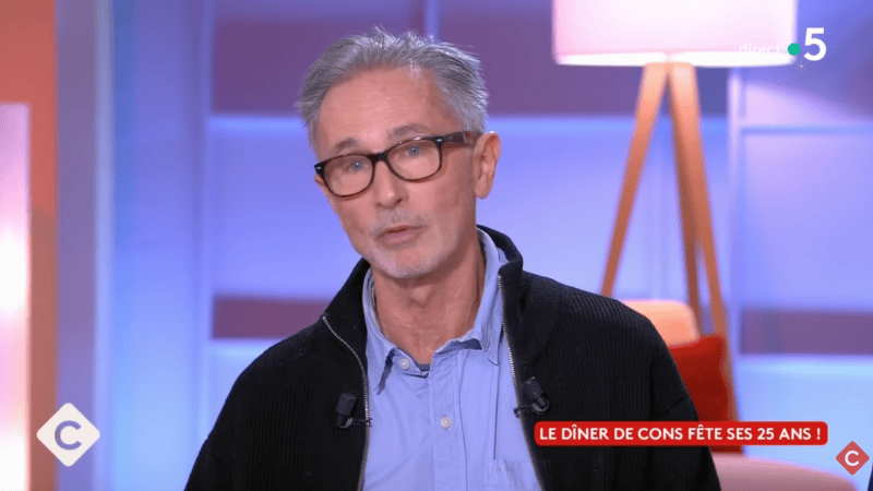 Thierry LHERMITTE revient sur le film Le dîner de con à l'occasion de ses 25 ans ©C à vous - France Télévisions
