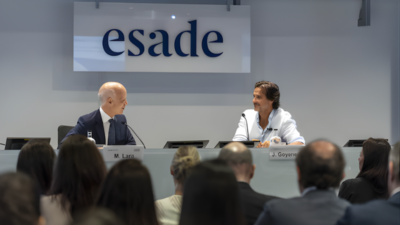 Javier GOYENECHE est invité à l'émission Desayunos Esade ©Esade Alumni